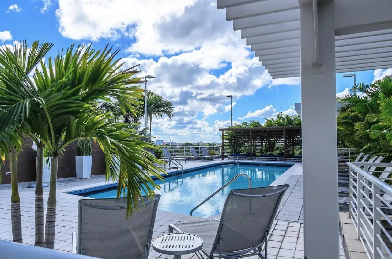 Aparthotel Spacious 2bd 2bth At Midblock