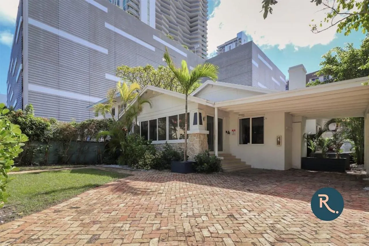 Roami At Bella Miami