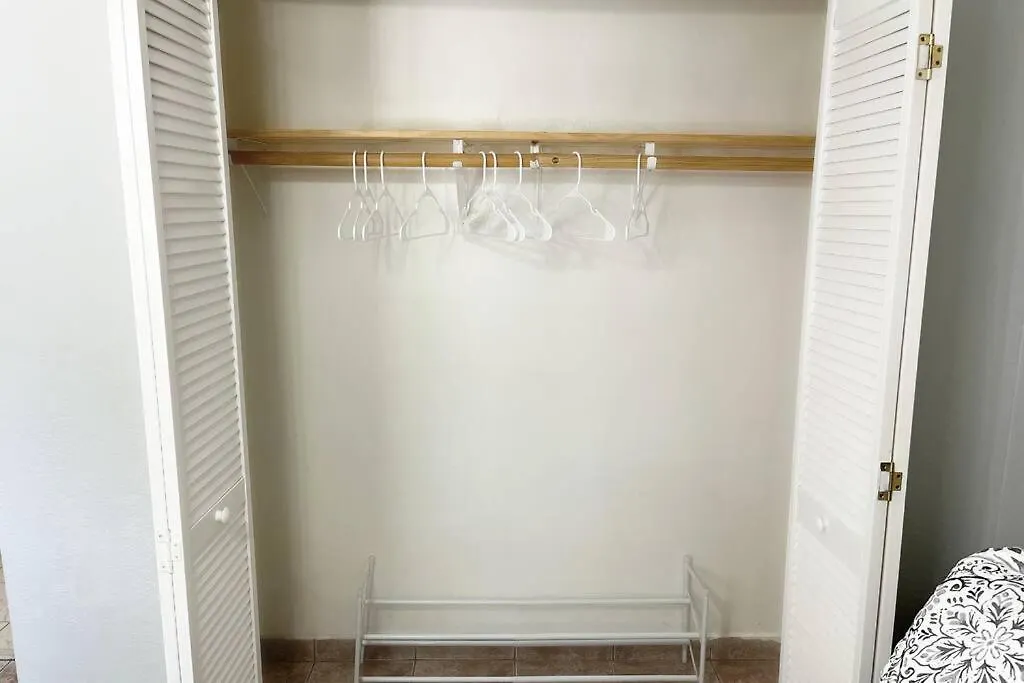 Amazing & Cozy Duplex Near Zoo ! Holiday home Miami
