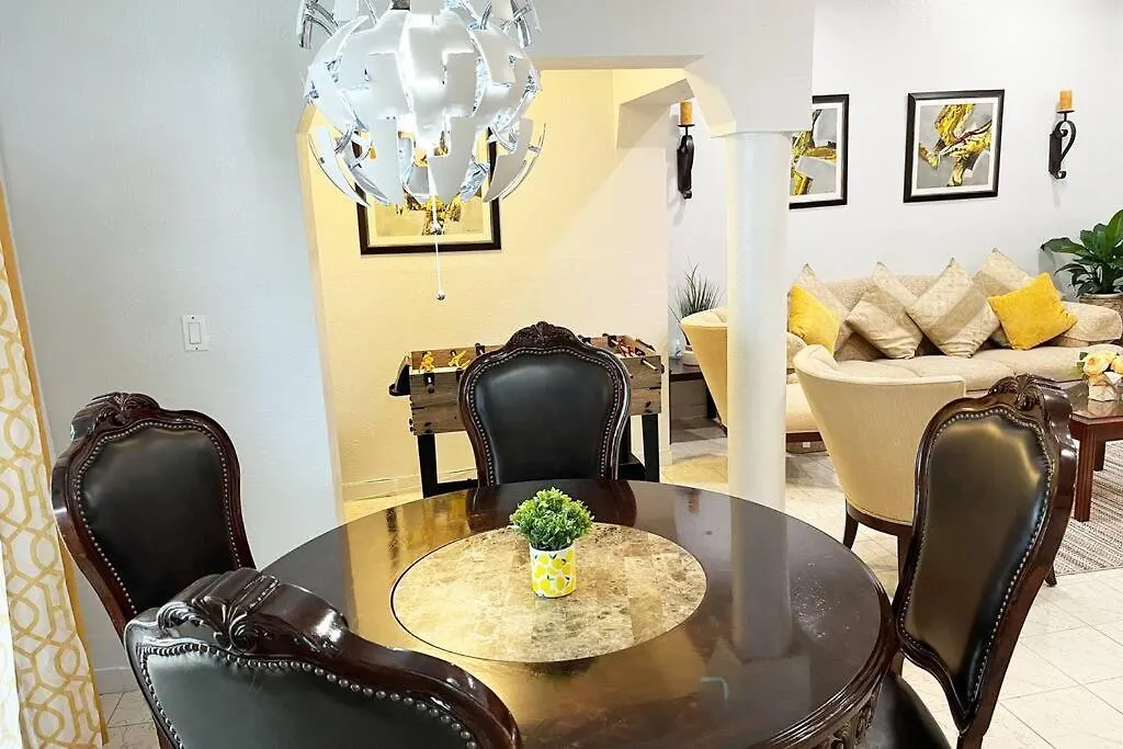 Amazing & Cozy Duplex Near Zoo ! Miami