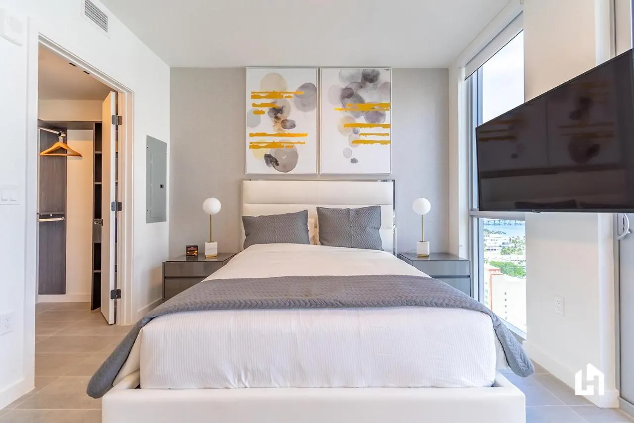 Apartment Downtown By Lua Host