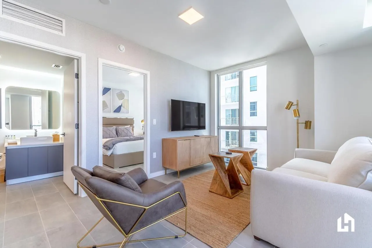 Downtown By Lua Host Apartment