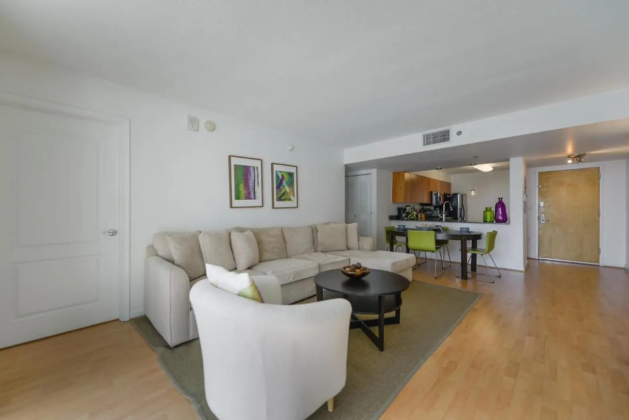 Fantastic 2br On 31st Floor Free Parking *