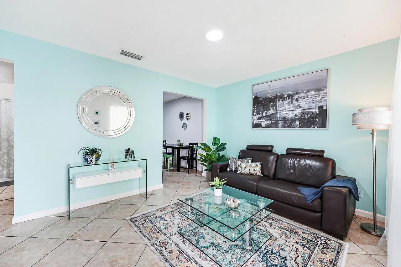 Spacious & Stylish 2br Gem Miami