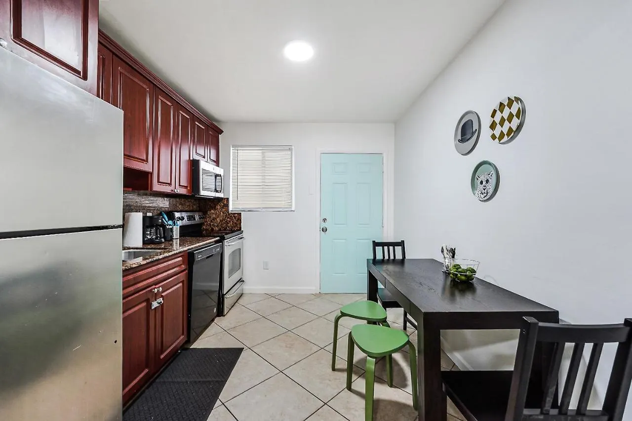 Apartman Spacious & Stylish 2br Gem *