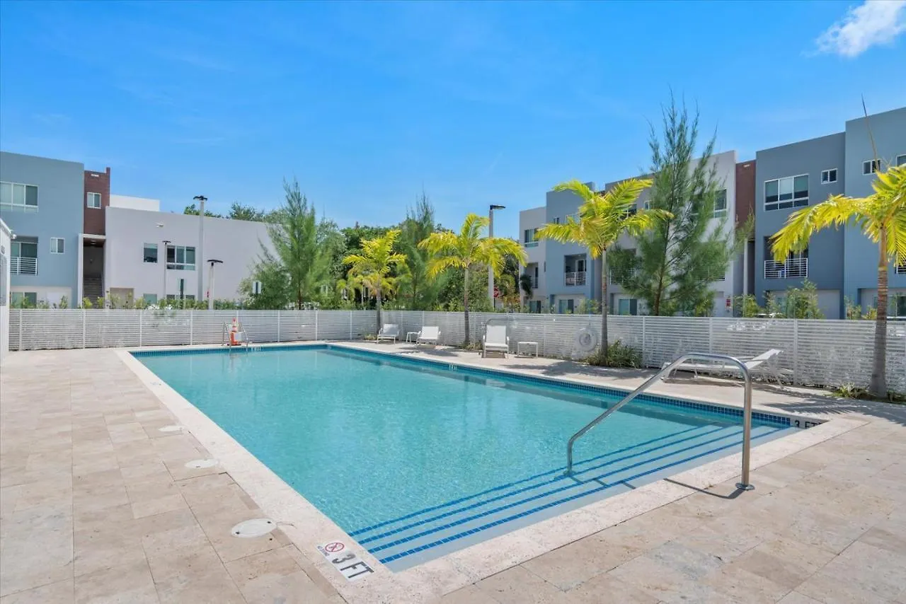 Lofts Of Aventura Apartment
