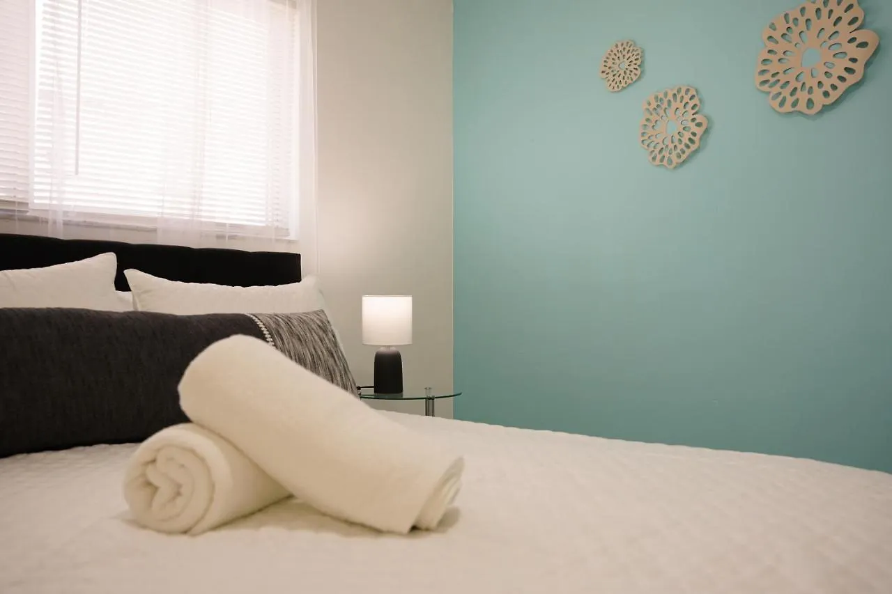 Apartman Spacious & Stylish 2br Gem *