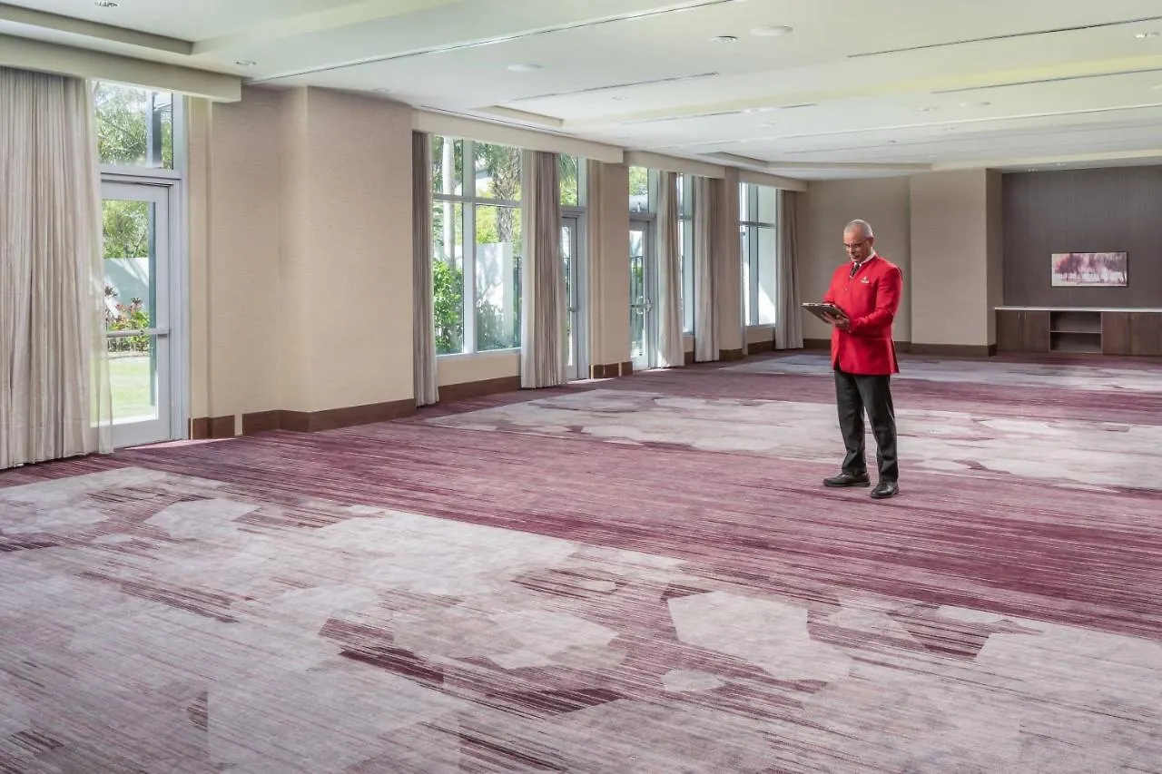 Courtyard By Marriott Airport Hotell