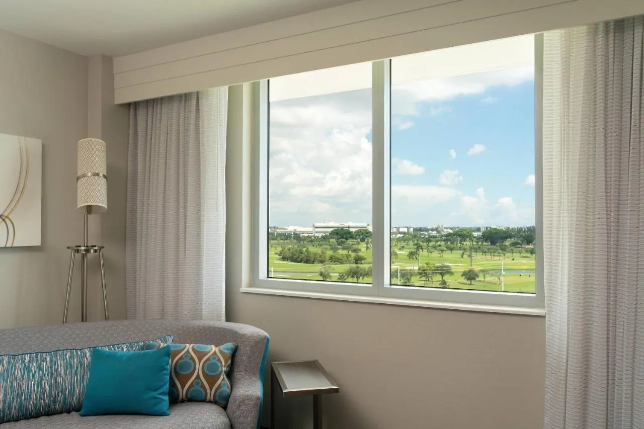 Courtyard By Marriott Airport Hotell Miami