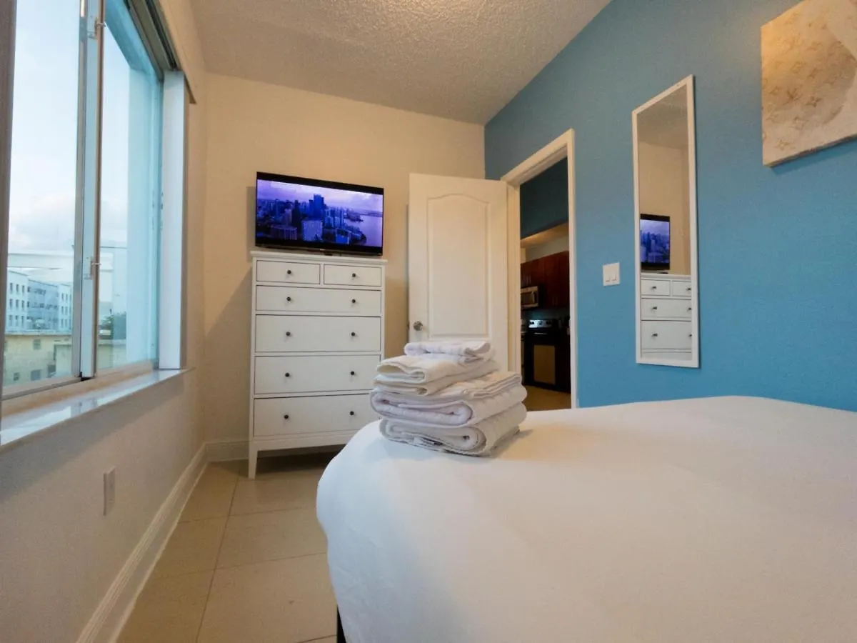Marlins Park - Apt 3 - Cuba Libre