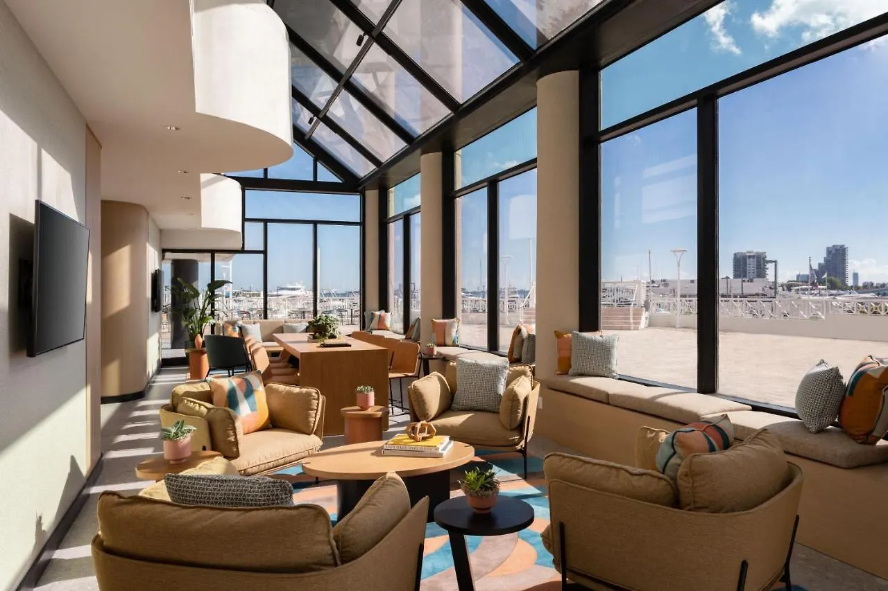 Marriott Biscayne Bay Hotel 4*