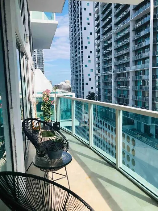 Beautiful Brickell Loft דירה מיאמי