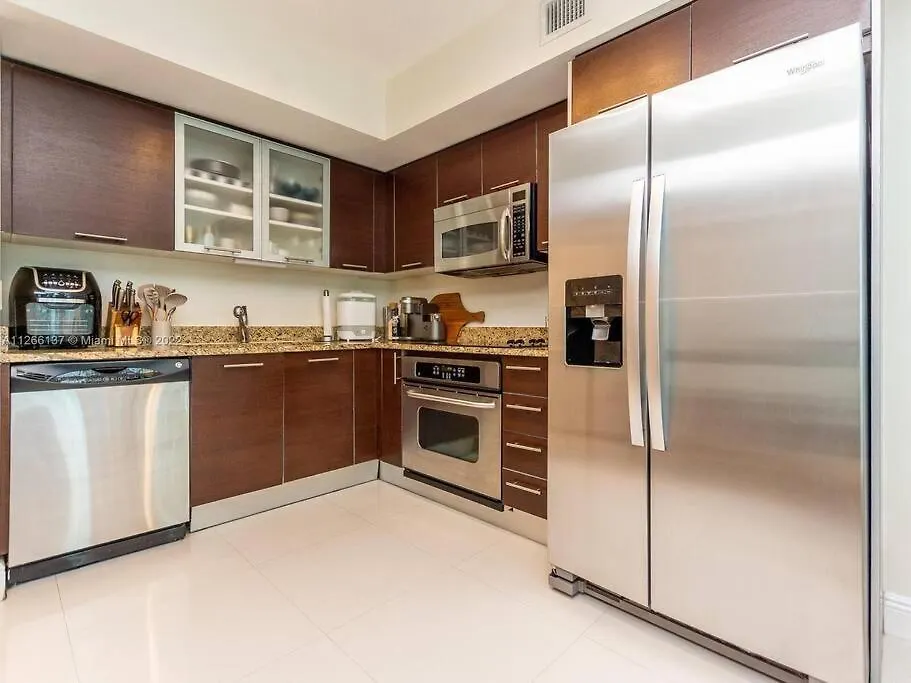 Beautiful Brickell Loft Miami