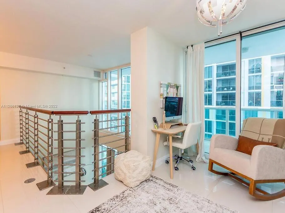 Beautiful Brickell Loft דירה מיאמי