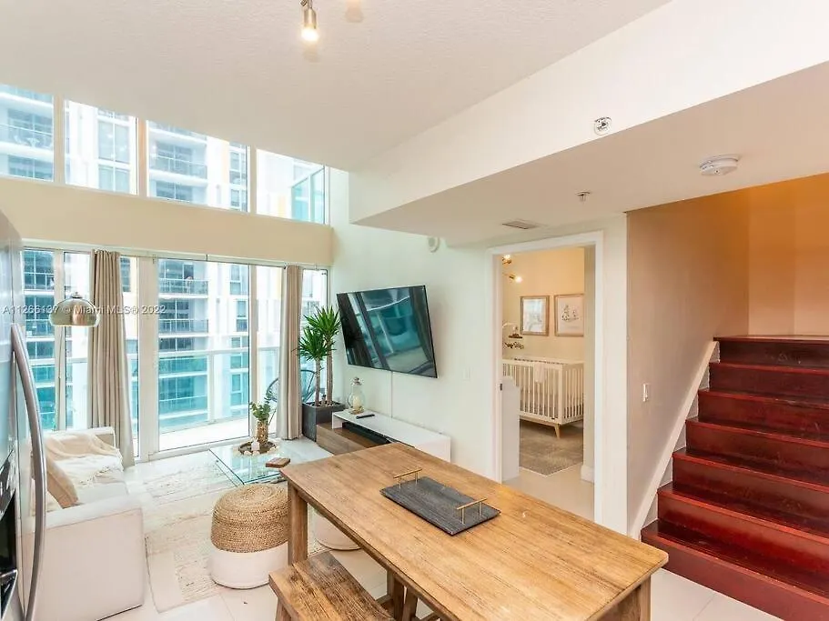 Beautiful Brickell Loft * מיאמי