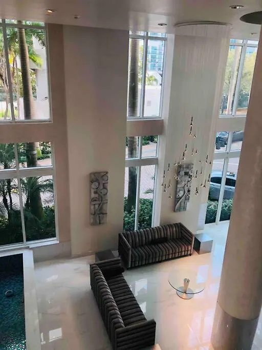 Beautiful Brickell Loft דירה
