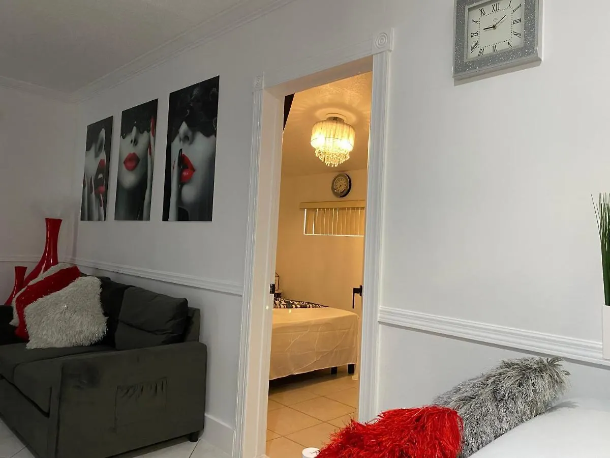 Apartment Beautiful House 7 Min From Airport W Free Parking
