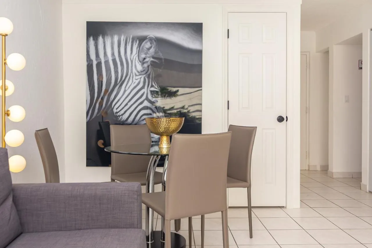 Two Bedroom - With Parking & Balcony - Heart Of Wynwood * Miami
