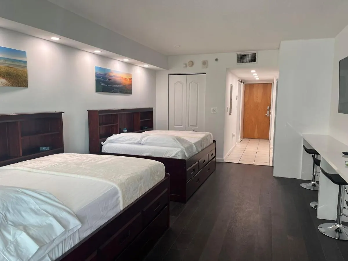 In Brickell With Pool, Gym, Free Parking And Game * Miami
