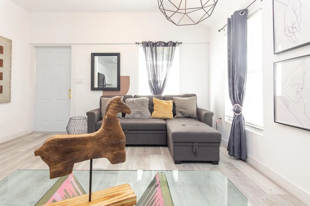 Midtown - Wynwood Area With Backyard - Art District Near To