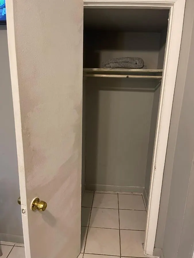 Δωμάτια σε οικογενειακή κατοικία Value Inside Miami, Near Airport, Beach, Center & Metro