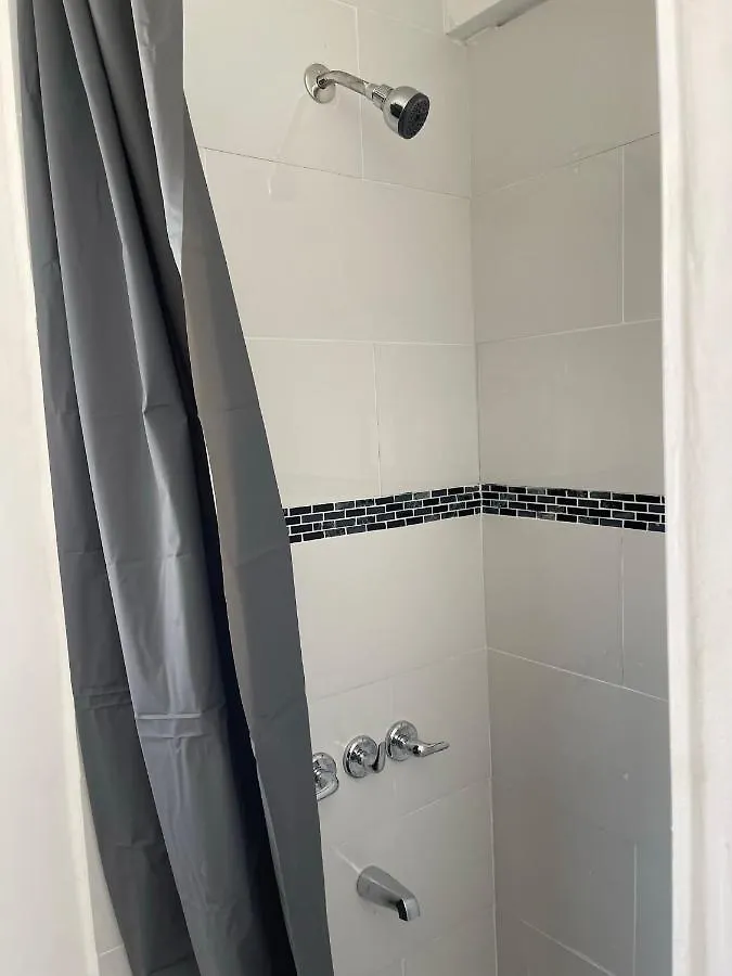 Value Inside Miami, Near Airport, Beach, Center & Metro *