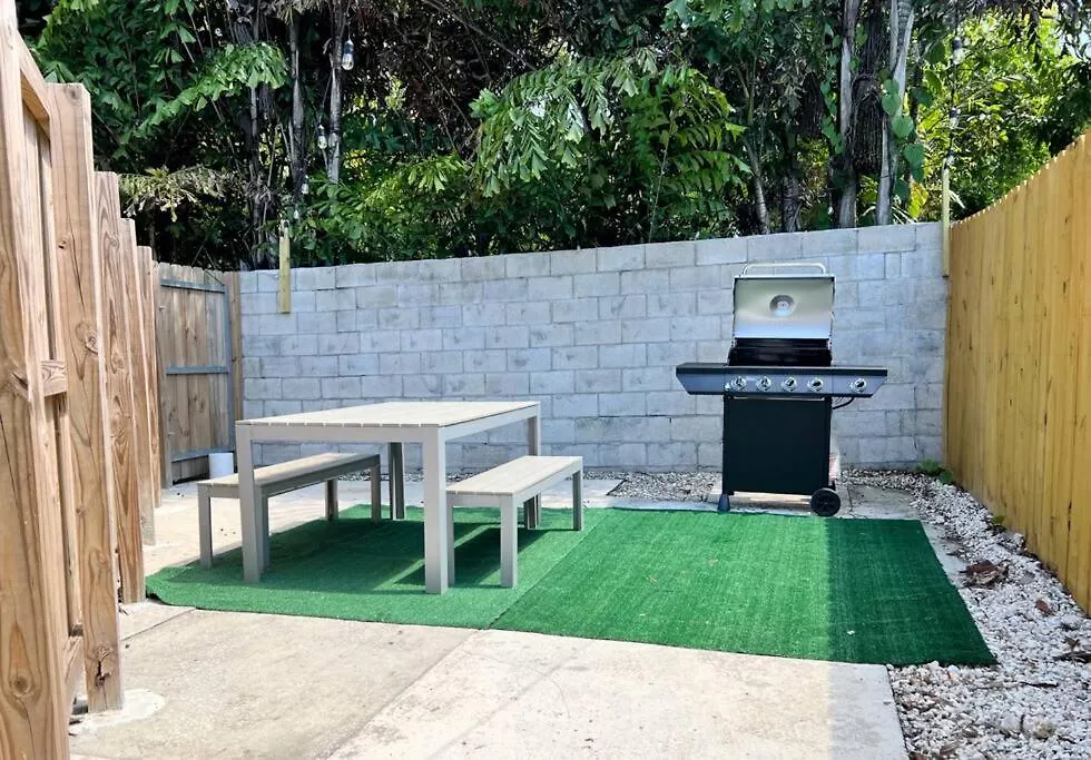 アパート Cozy 2 1 Calle Ocho Brickell Grill マイアミ