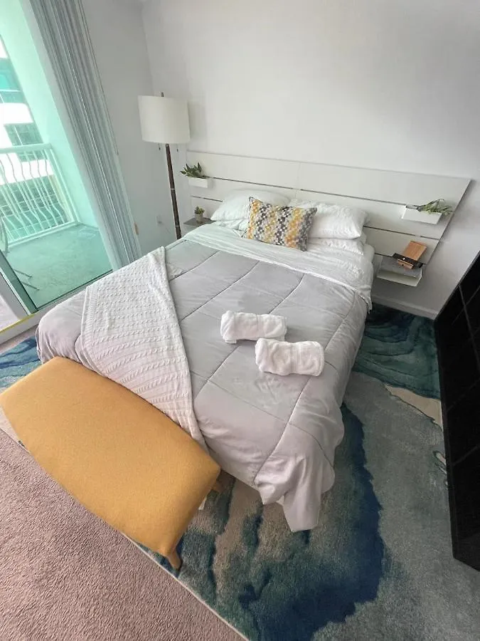 Apartment In Brickell With Pool, Gym, Free Parking And Game *