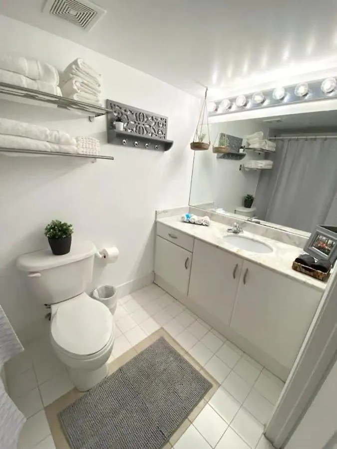 In Brickell With Pool, Gym, Free Parking And Game