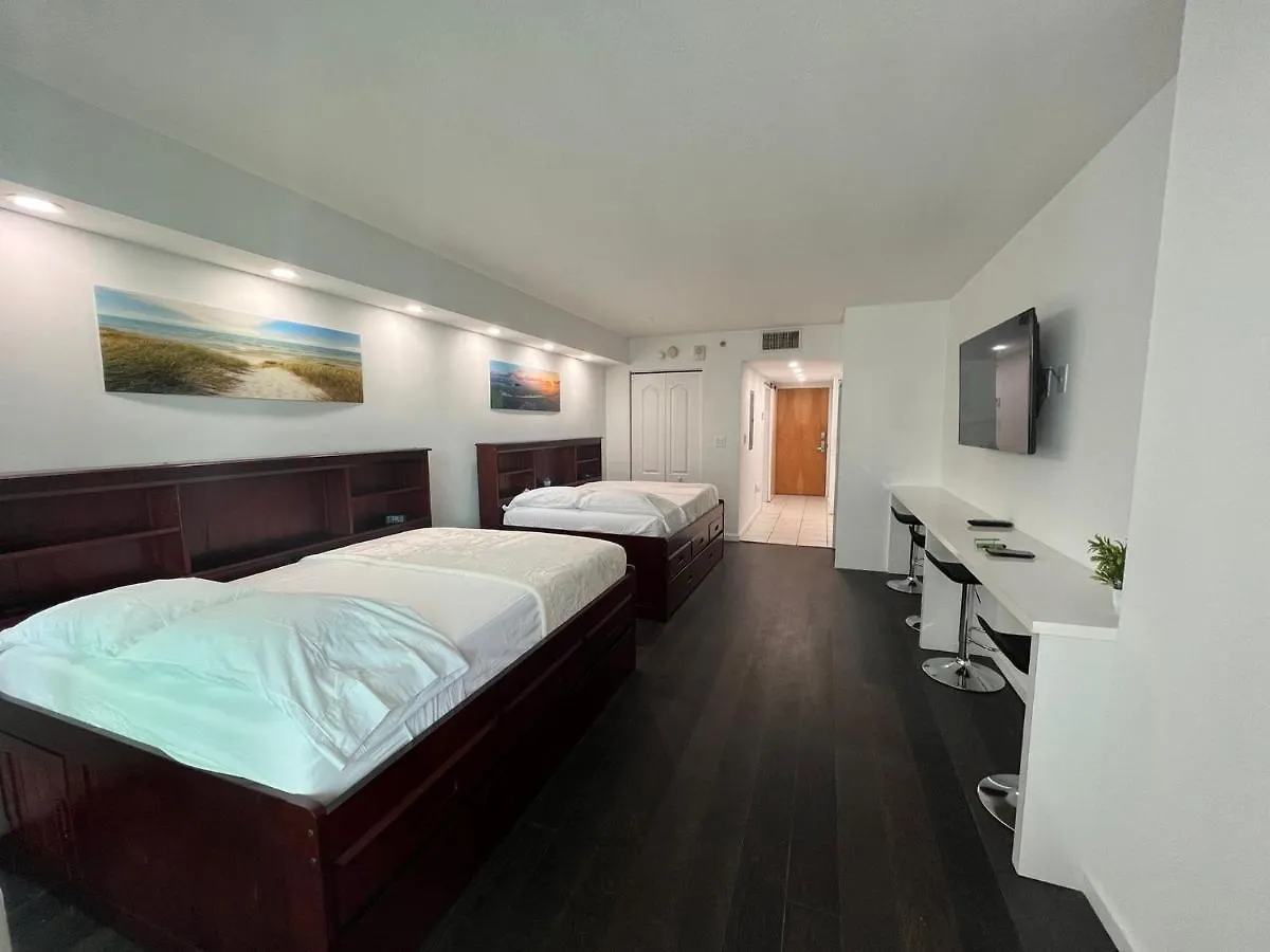 In Brickell With Pool, Gym, Free Parking And Game Lejlighed *
