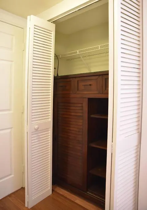 1bed 1bath Steps To Marina & Cocowalk In Grove Apartment