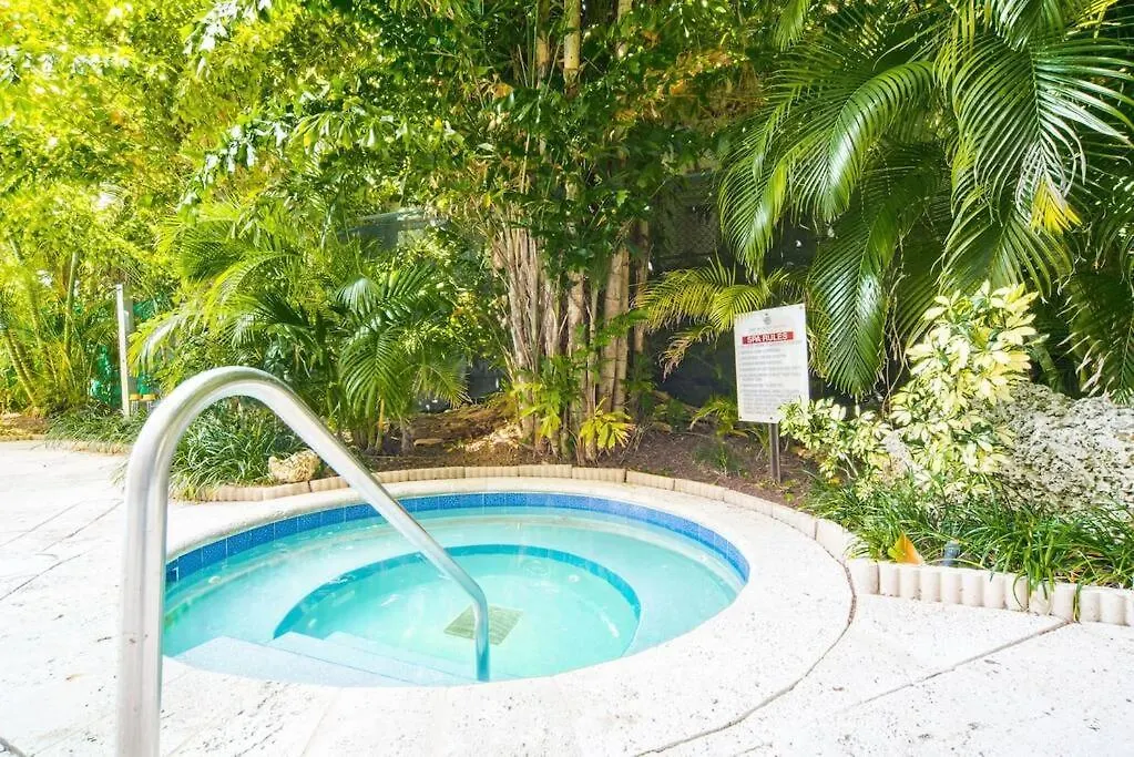 1bed 1bath Steps To Marina & Cocowalk In Grove Apartment *
