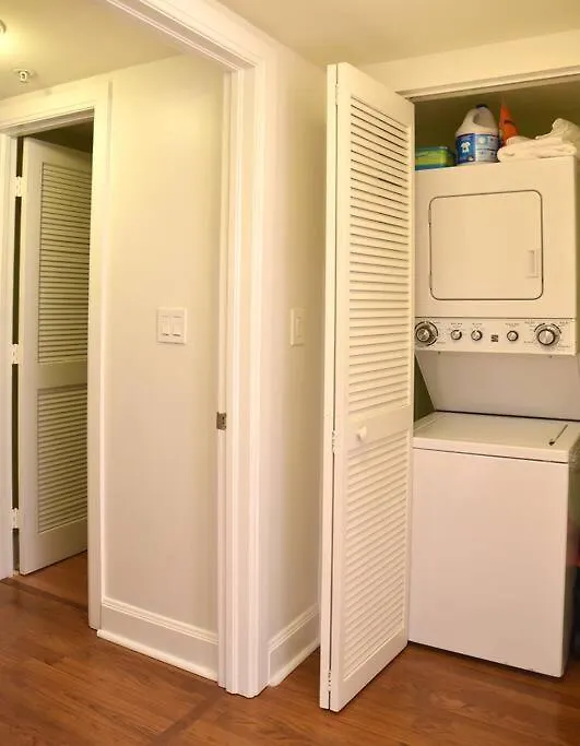 1bed 1bath Steps To Marina & Cocowalk In Grove Apartment Miami