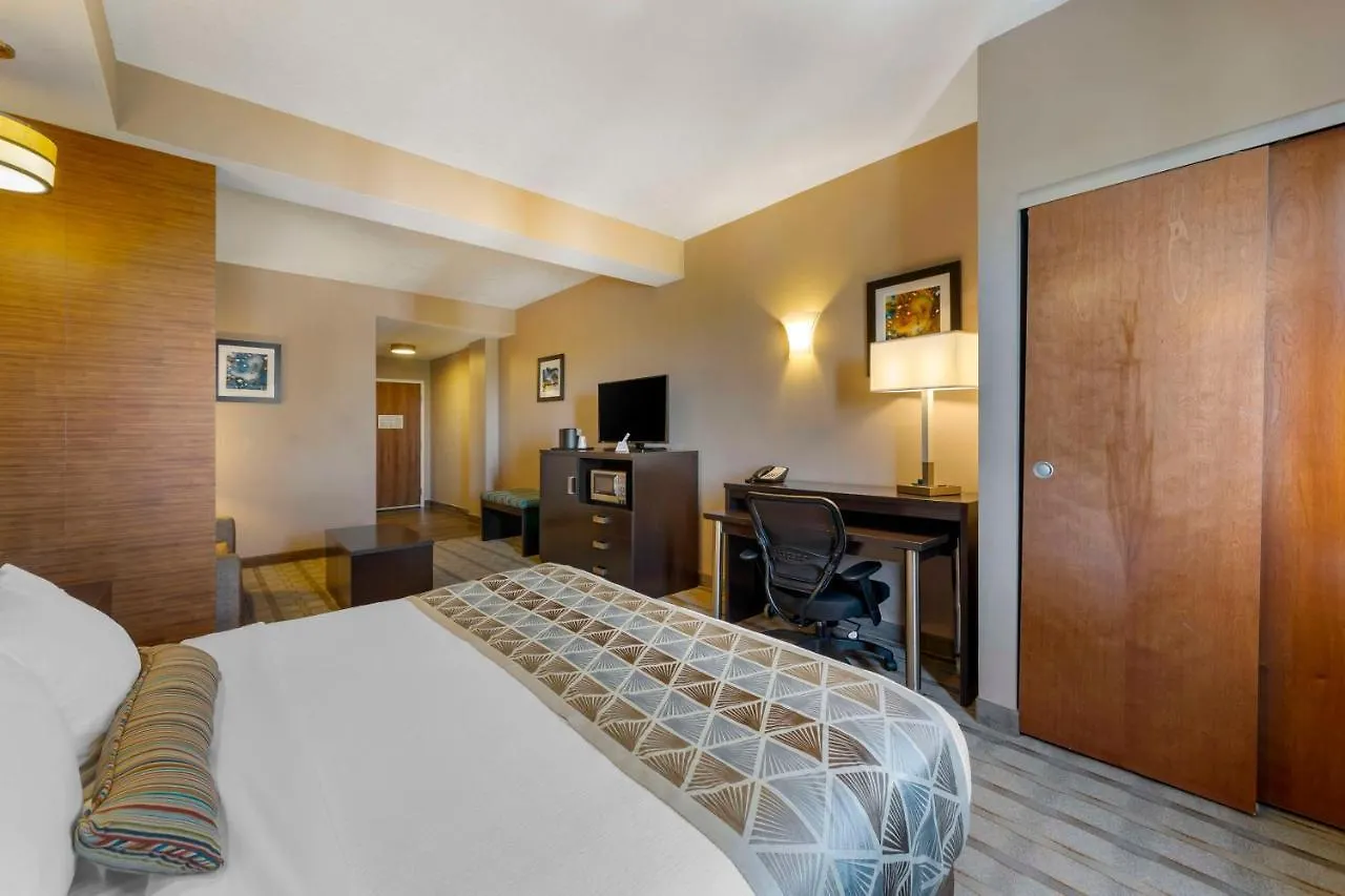 Western Miami Executive Airport And Hotel