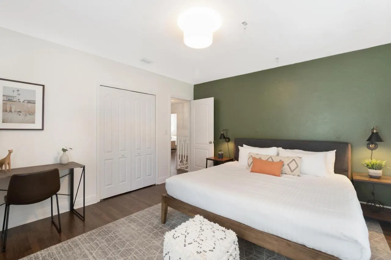 Apartment Roami At Bayview Place Miami