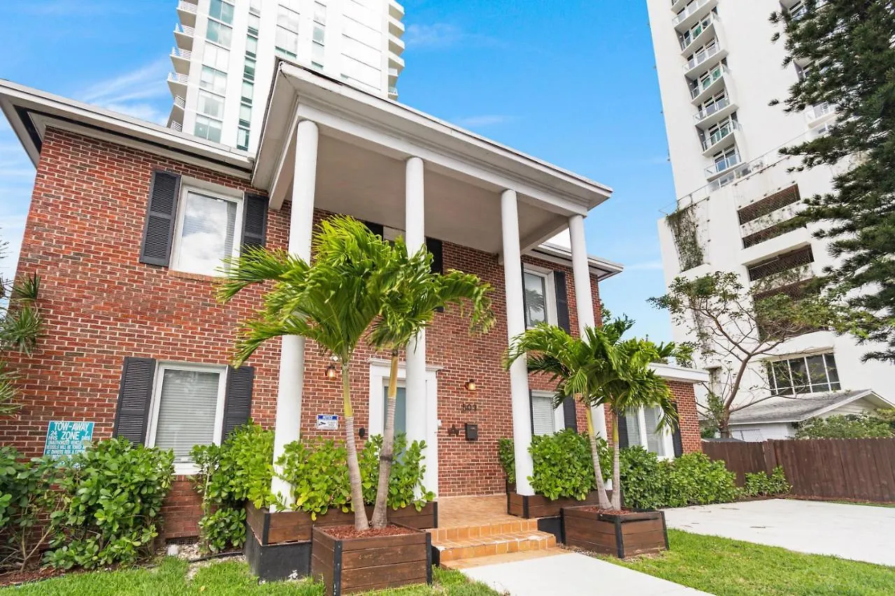 Roami At Bayview Place Miami