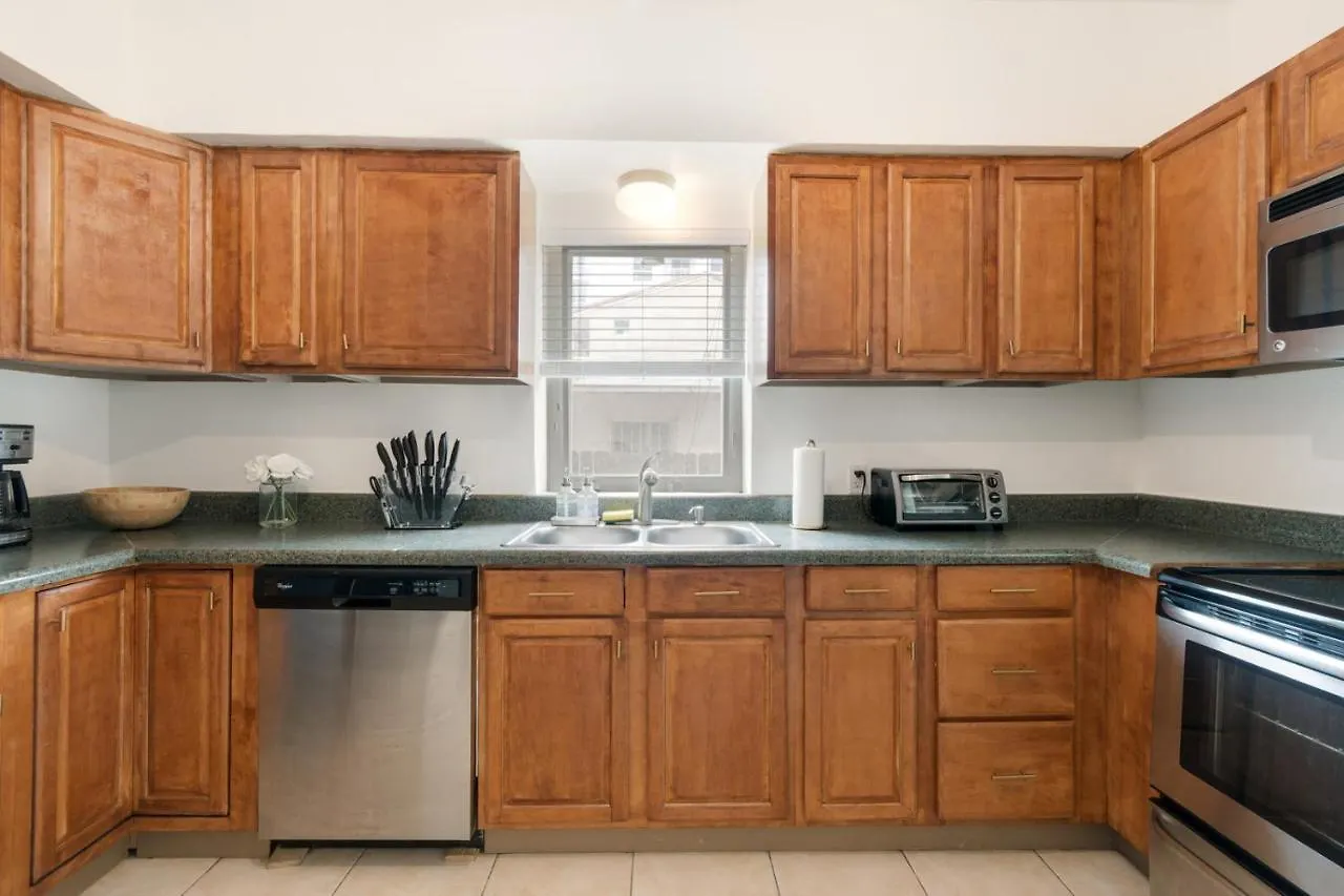 Roami At Bayview Place * מיאמי