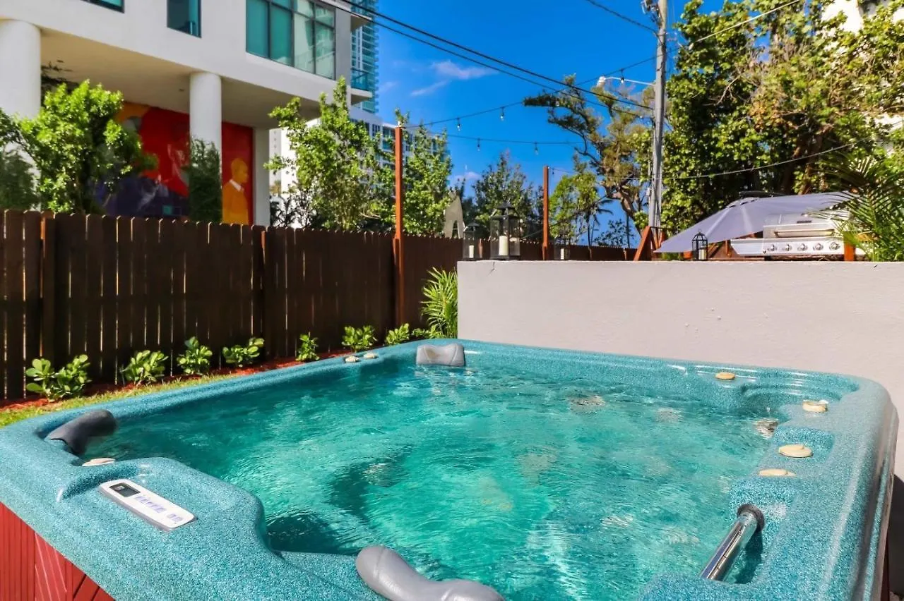 Apartment Roami At Bayview Place Miami