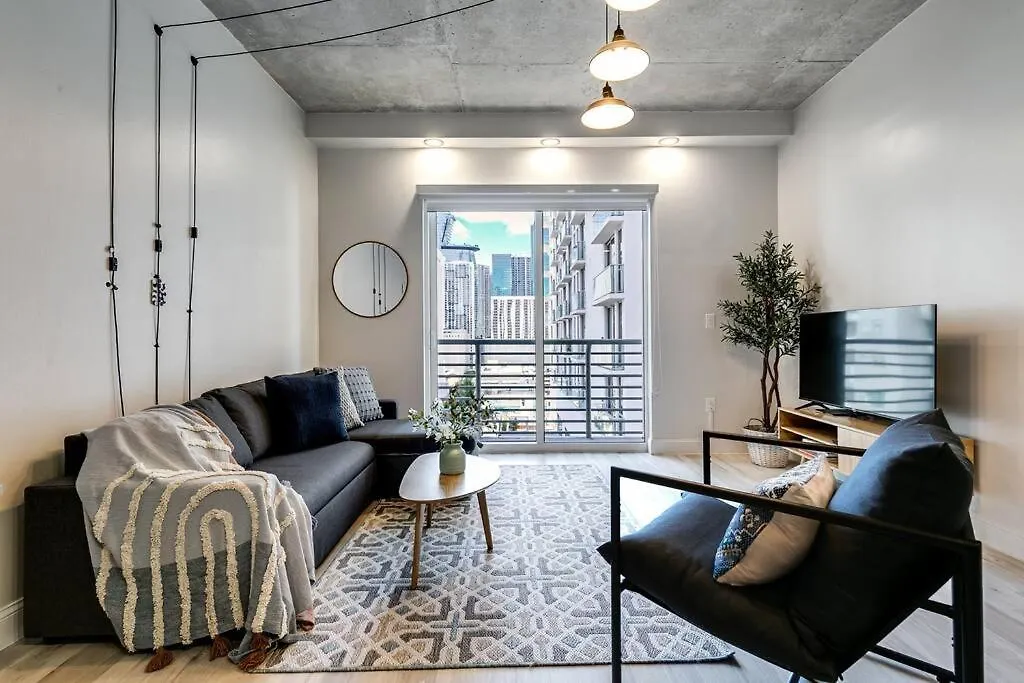 Apartment Contemporary Loft In Beautiful Down 4 People 1608 *