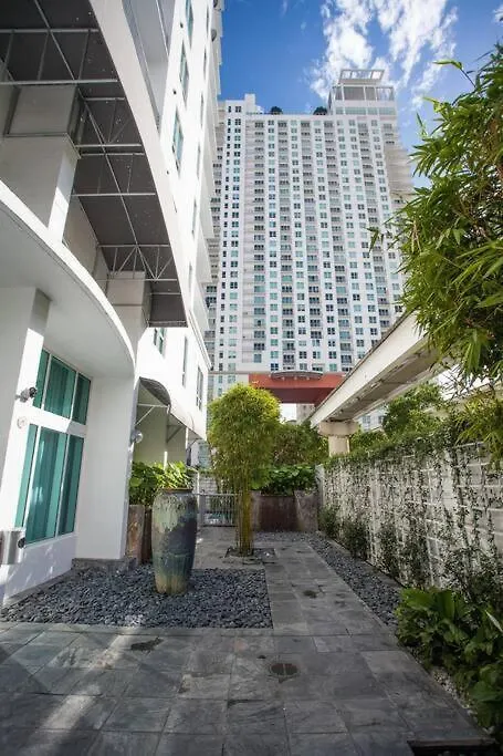 Contemporary Loft In Beautiful Down 4 People 1608 Apartment *