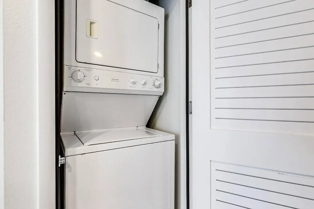 Contemporary Loft In Beautiful Down 4 People 1608 Miami