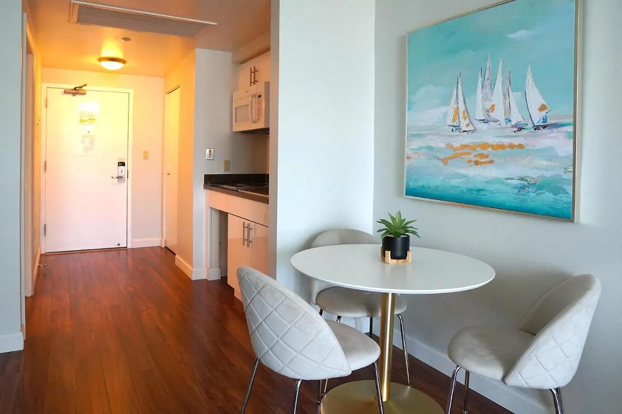 Glamorous Bay View In The Heart Of Grove