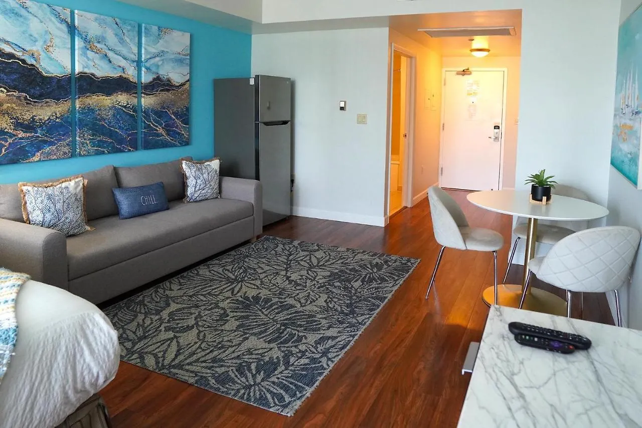 Holiday home Glamorous Bay View In The Heart Of Grove *