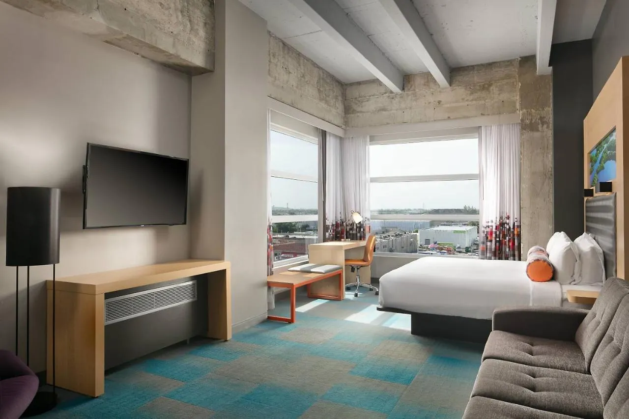 Aloft Miami Airport 3*