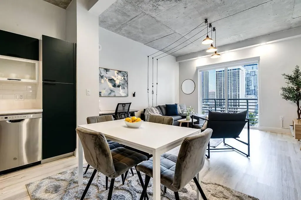 Contemporary Loft In Beautiful Down 4 People 1608 Apartment *