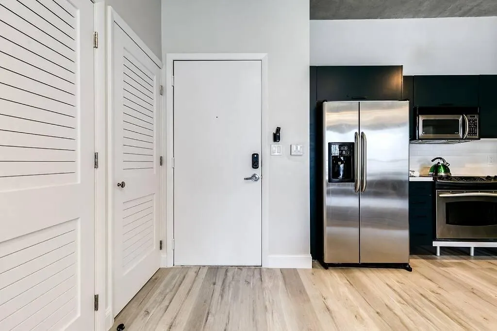 Apartment Contemporary Loft In Beautiful Down 4 People 1608 Miami