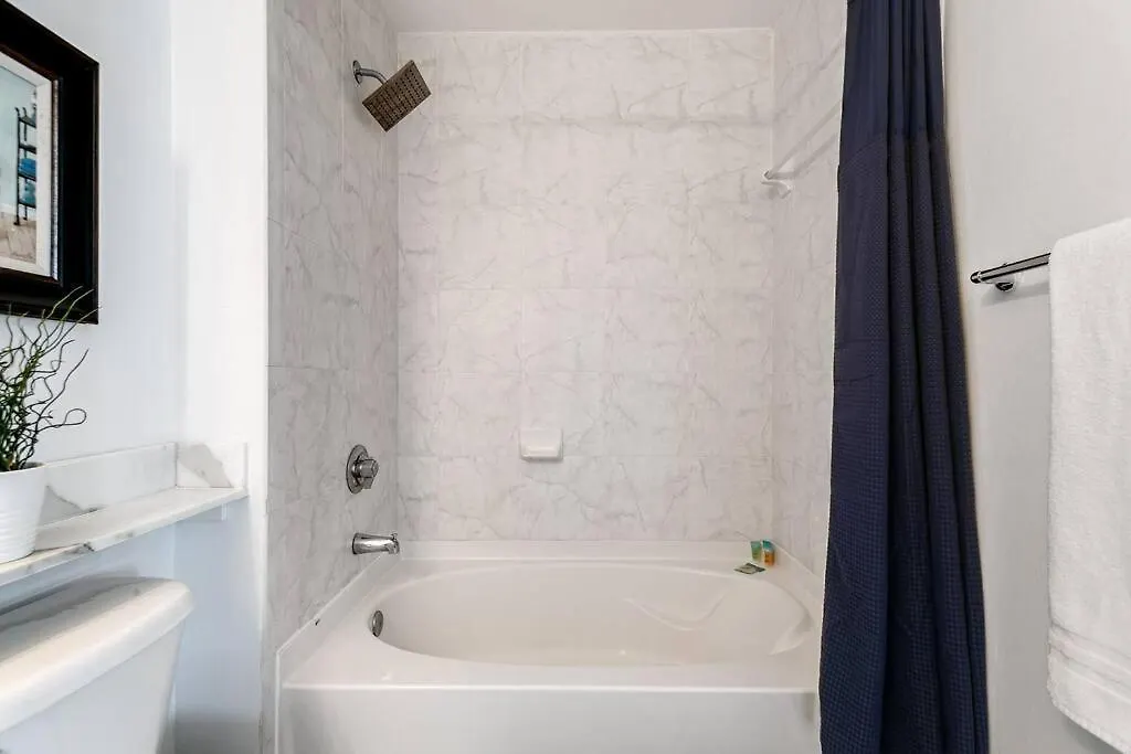 Apartment Spectacular 2-br 4 People 1107