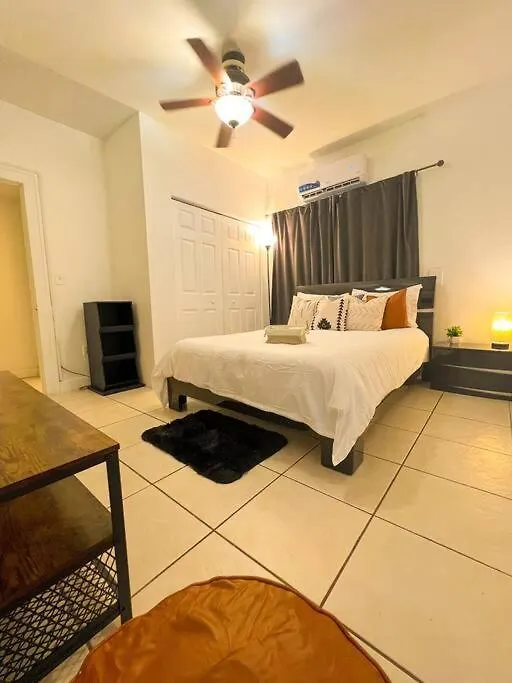 Apartment Cozy 1-bedroom In