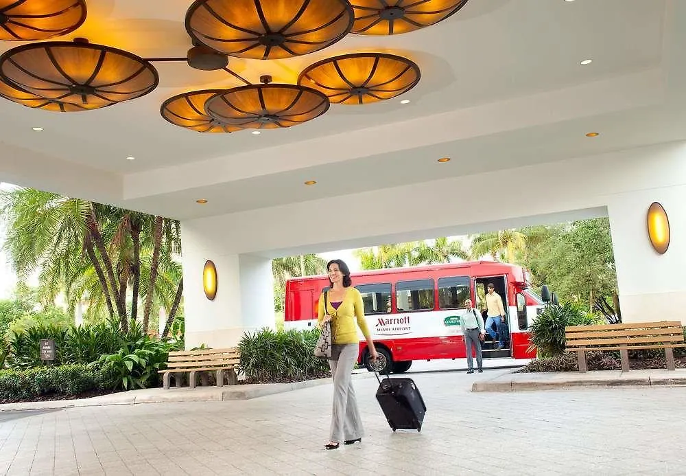Hotell By Marriott Airport 3*