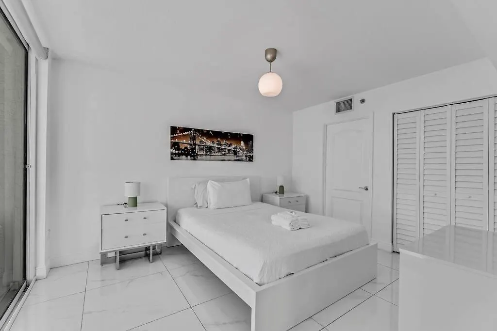 Stylish 2bed 2bath Over Brickell Skyline With Free Parking Miami